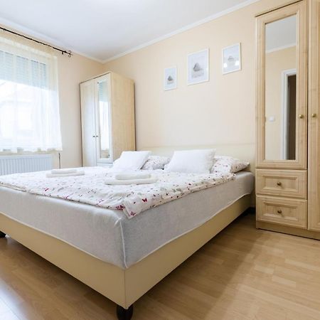 Marta Apartman Hajduszoboszlo Exterior photo