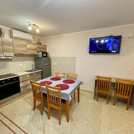 Marta Apartman Hajduszoboszlo Exterior photo