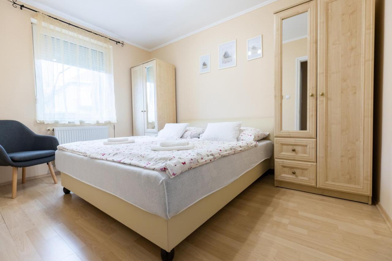 Marta Apartman Hajduszoboszlo Exterior photo