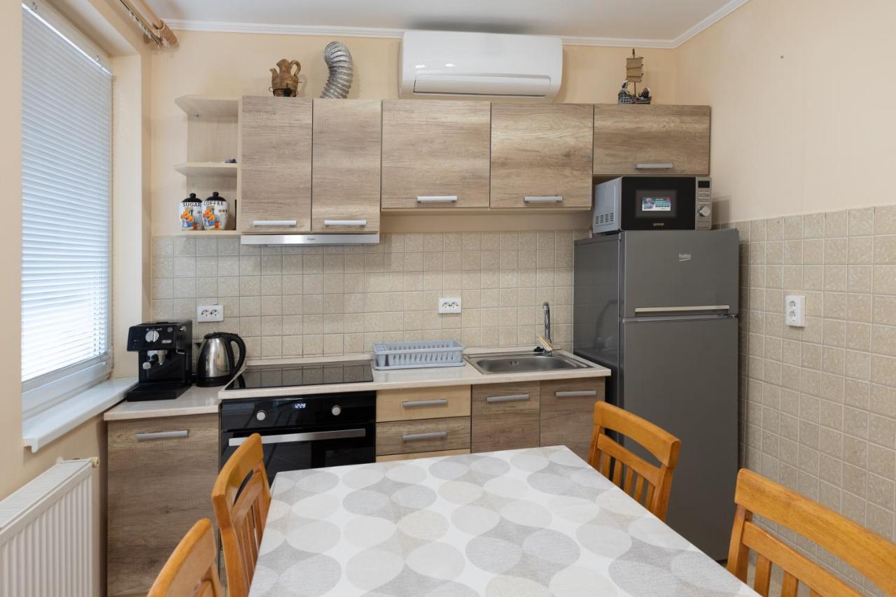 Marta Apartman Hajduszoboszlo Exterior photo