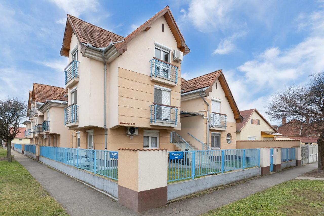 Marta Apartman Hajduszoboszlo Exterior photo