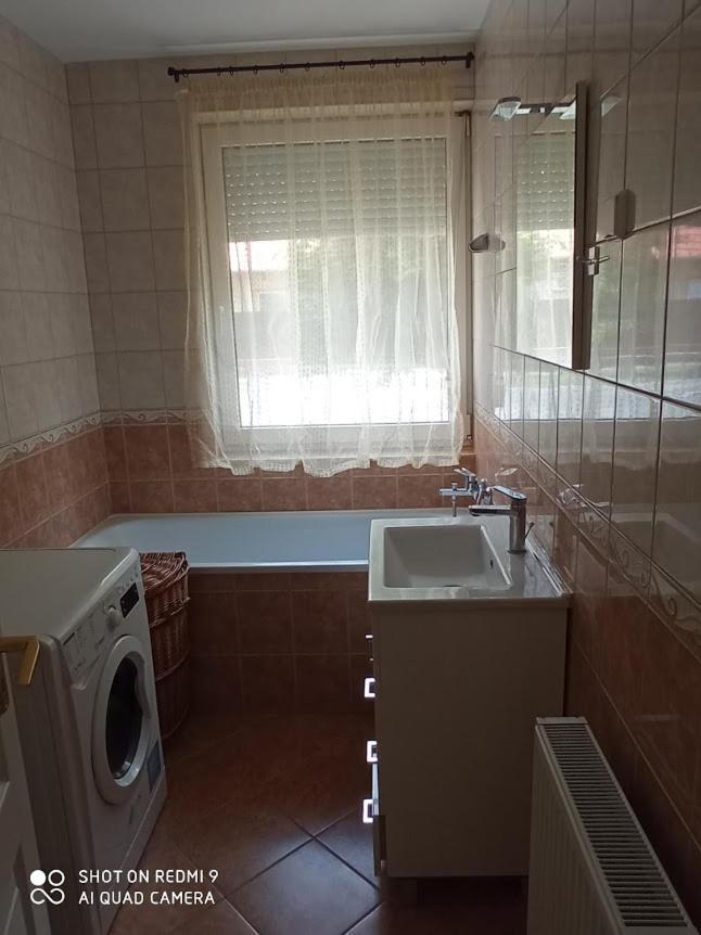 Marta Apartman Hajduszoboszlo Exterior photo