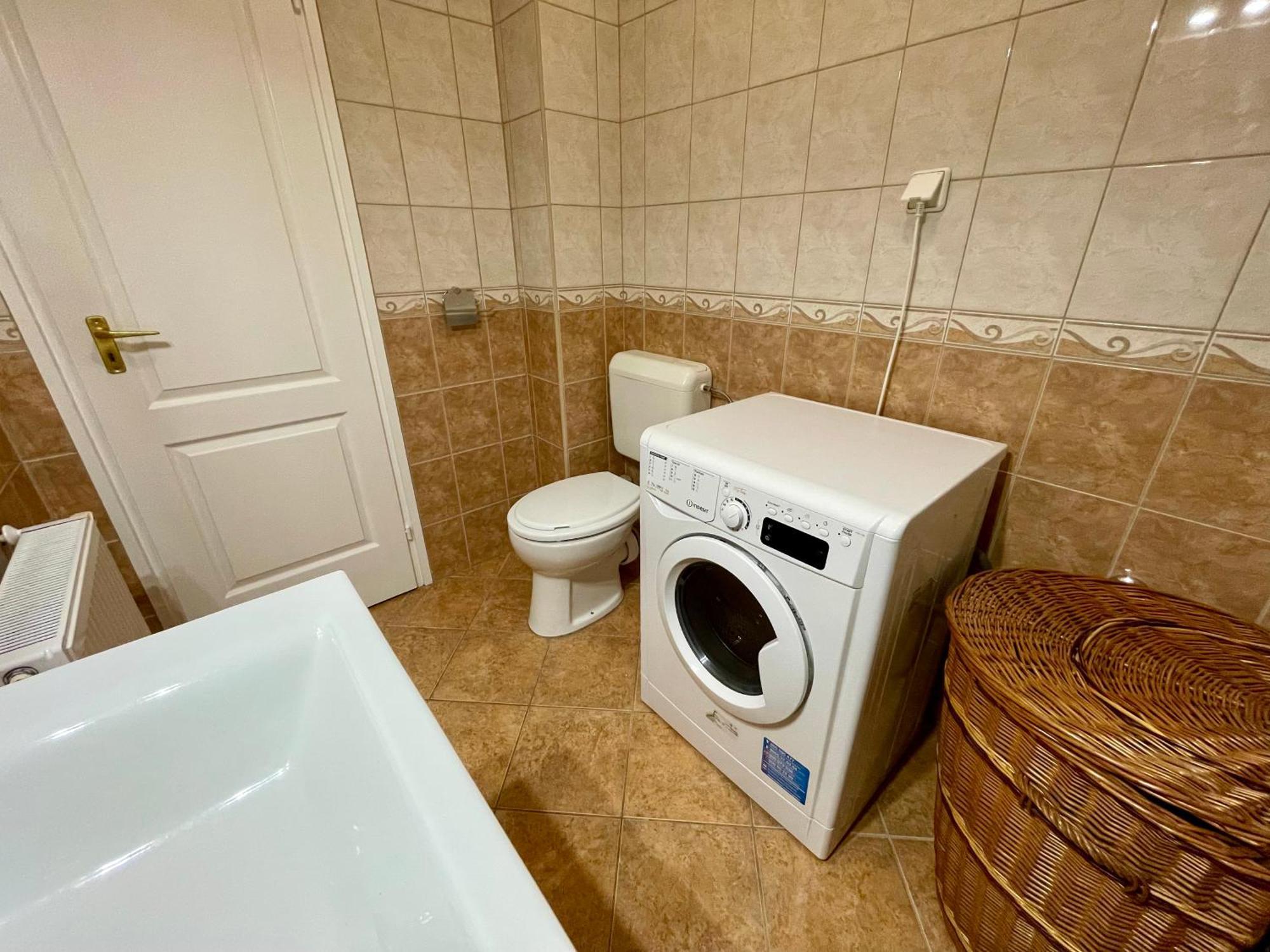 Marta Apartman Hajduszoboszlo Exterior photo